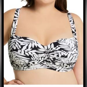 Bleu Roddie Beattie Black & White  bikini top size 20 W G25022